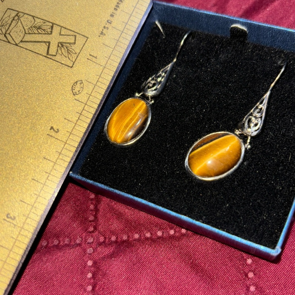 Tiger Eye Dangle pierced earrings vintage